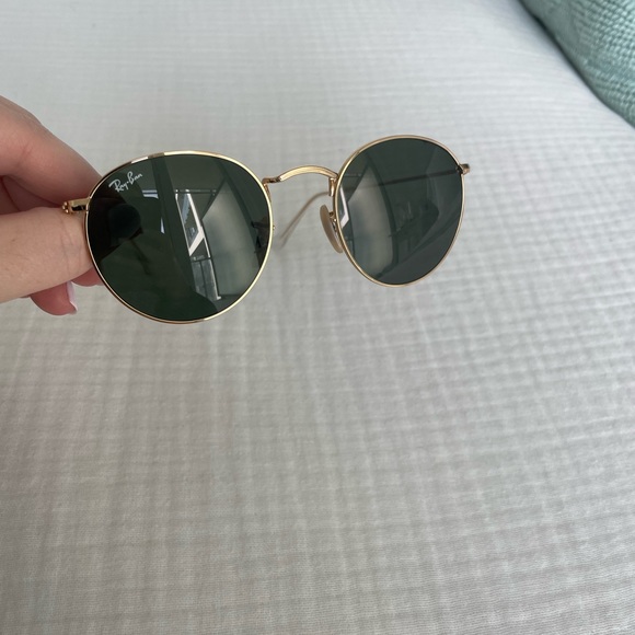 Round Ray Ban Sunglasses - Picture 4 of 6